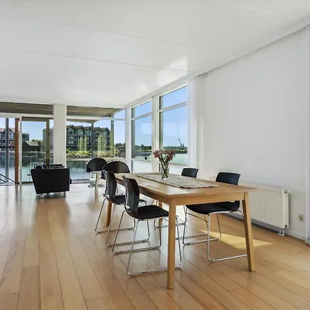 Luksusbolig Ved Havn Med Privat Badebro Apartament Nyborg
